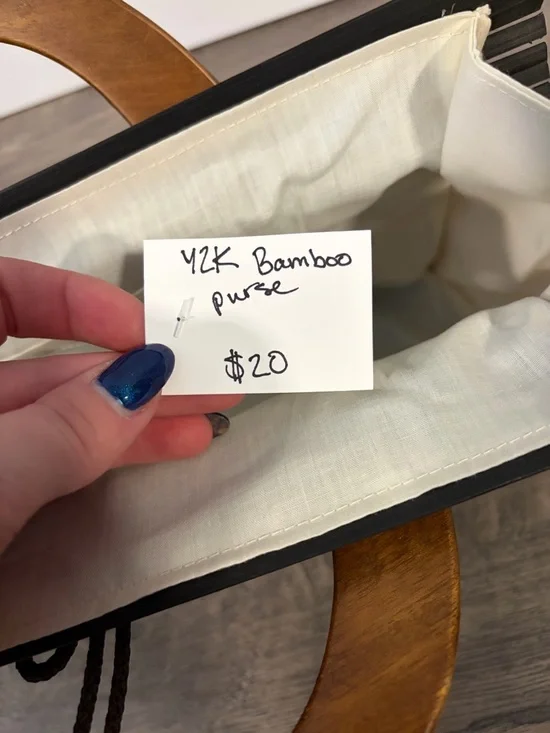 Y2K Woven Bamboo Handbag with Brown Wooden Handles - Picture 4 of 4